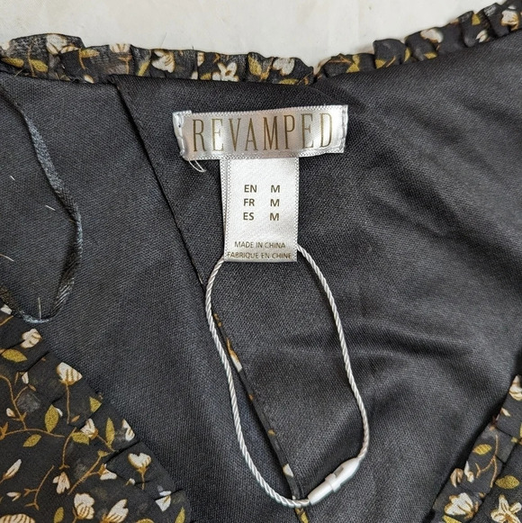 Revamped Black Floral Flowy  Long Sleeve Open Tie Back Crop Top Woman M Boho - Picture 6 of 6